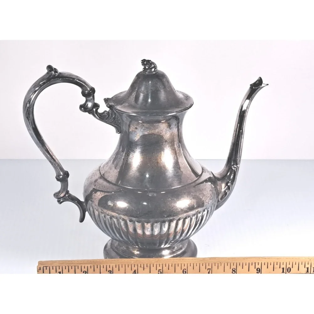 Wm A Rogers Silver Plated Coffee Pot Victorian Gadroon Footed Tea Server 9.5in
